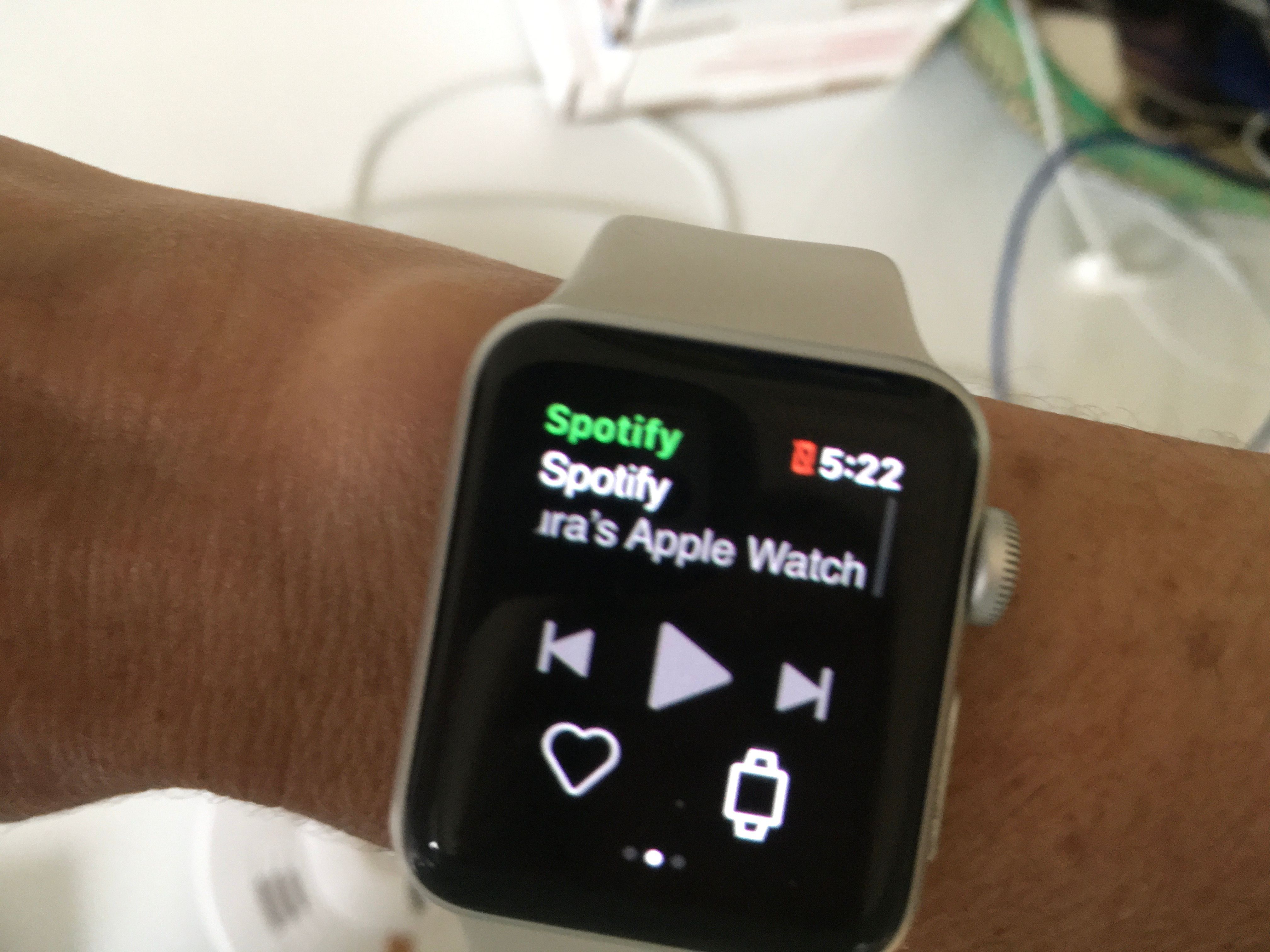 Using spotify on best sale apple watch without phone