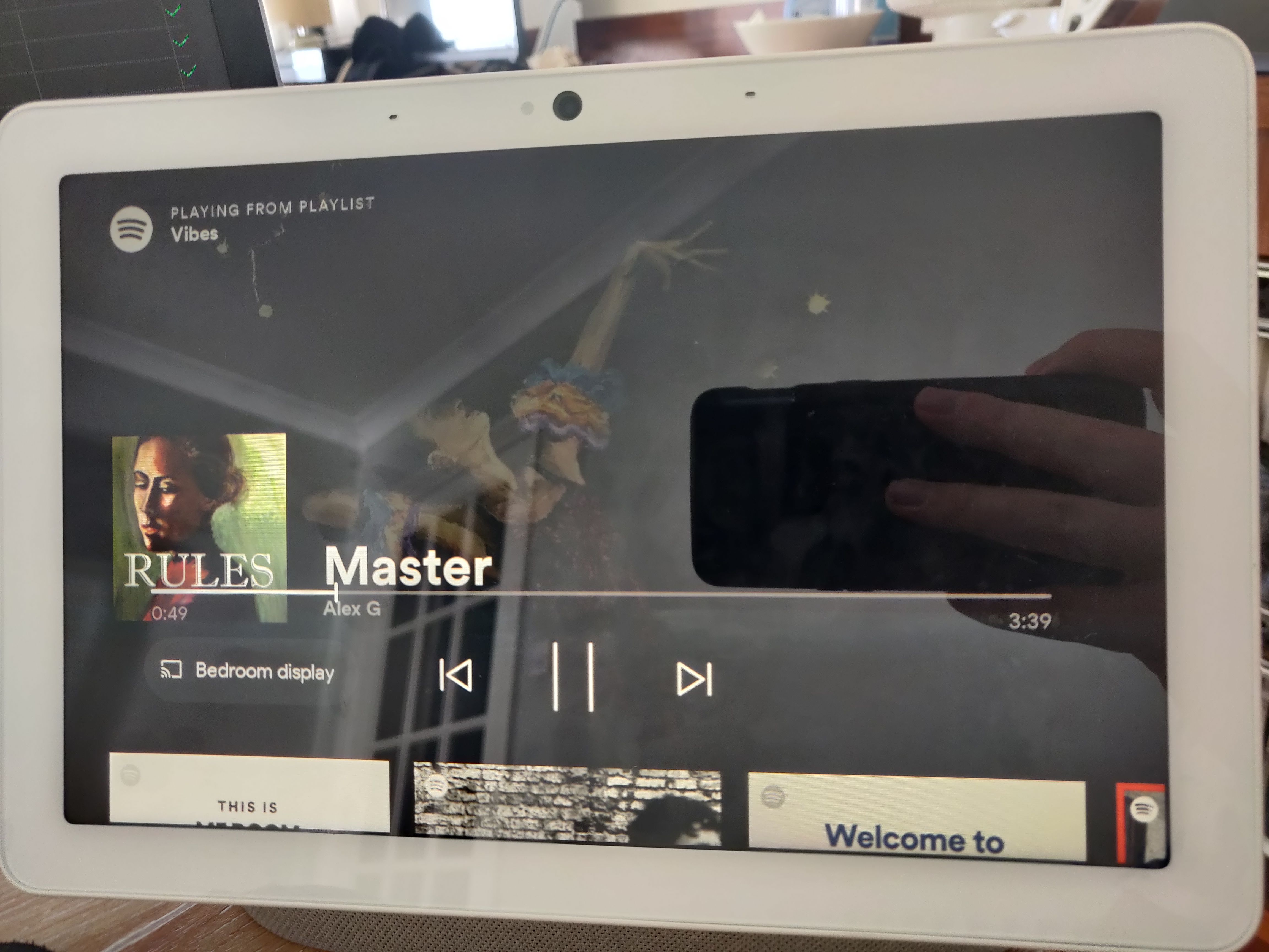 Solved: Nest Hub Max Music Playback GUI issue - The Spotify Community